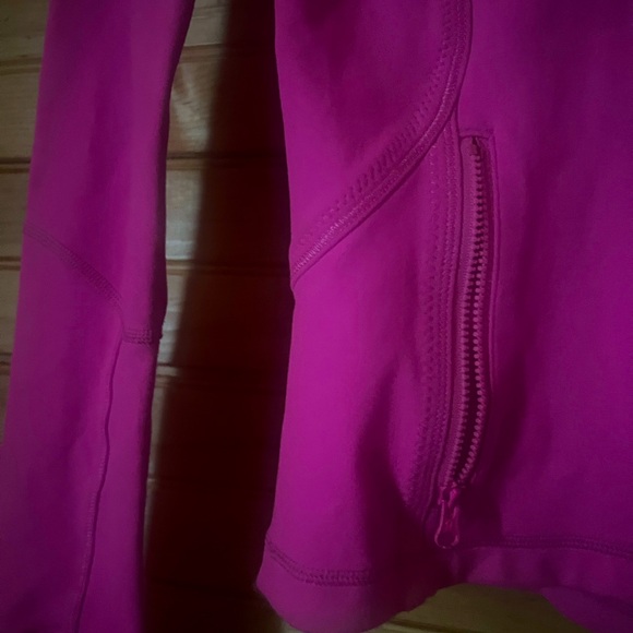 Lululemon jacket - Picture 7 of 7